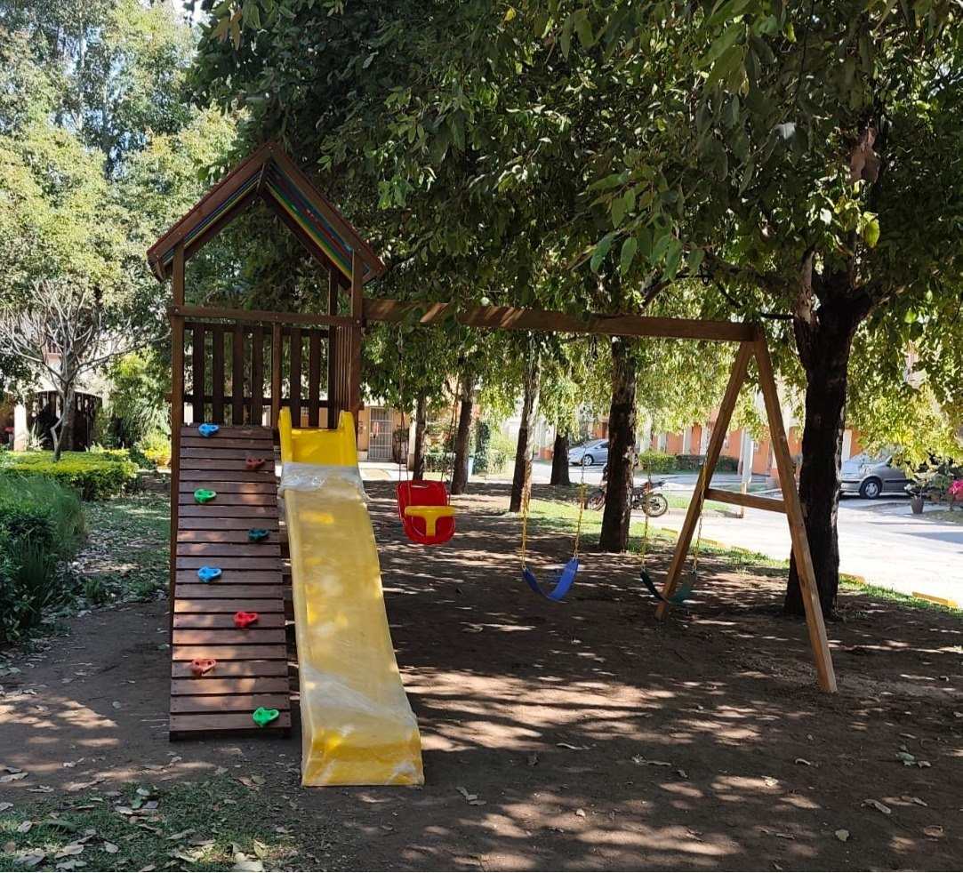 Mariposa — Diversiones Exteriores